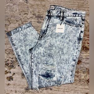 NWT! Sneak Peek Stonewash Ankle Jeans